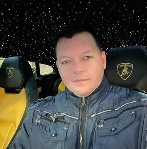 Meet your Posher, Jesus manuel